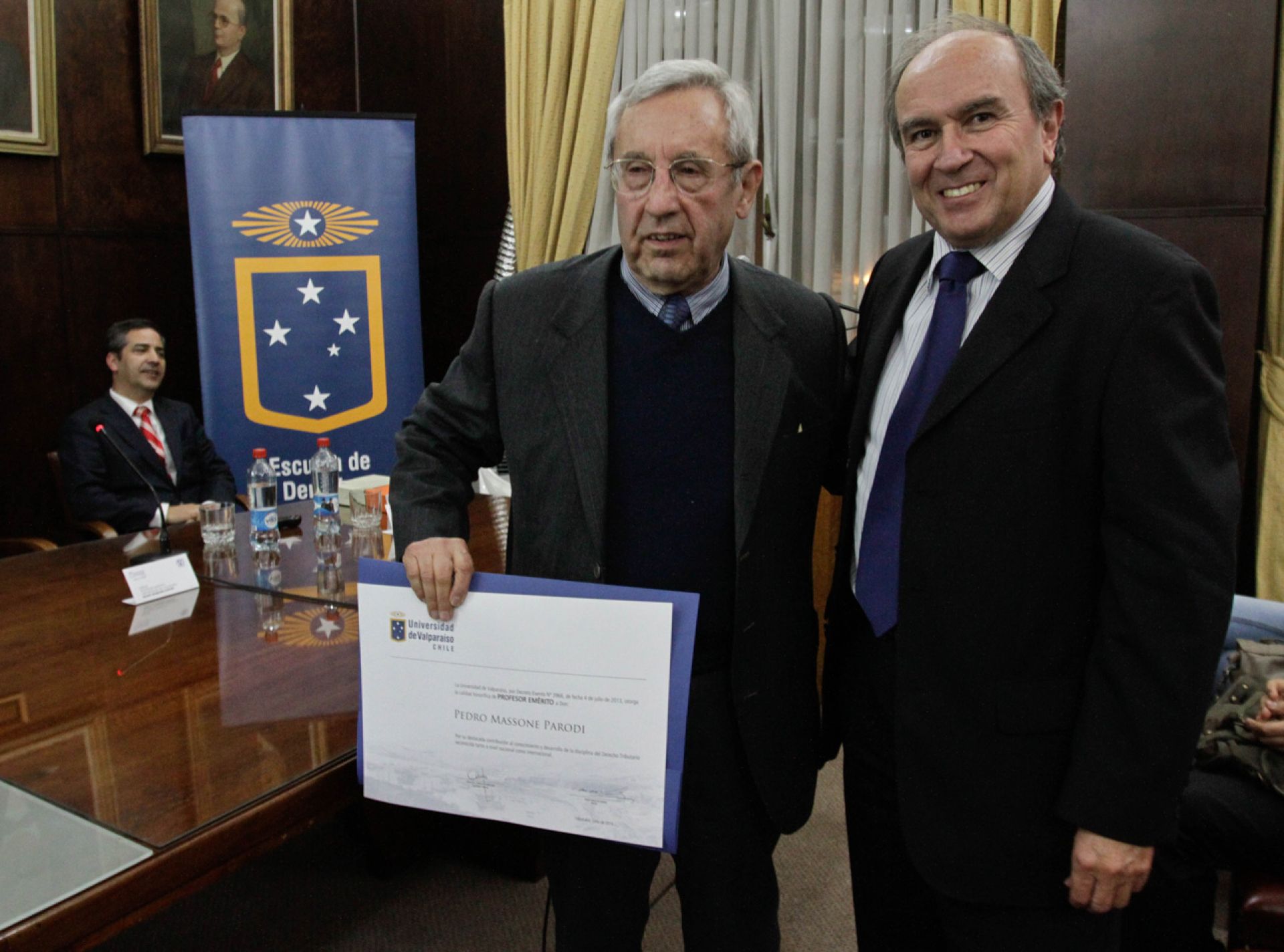 Universidad De Valpara So Derecho Entrega Grado De Profesor Em Rito