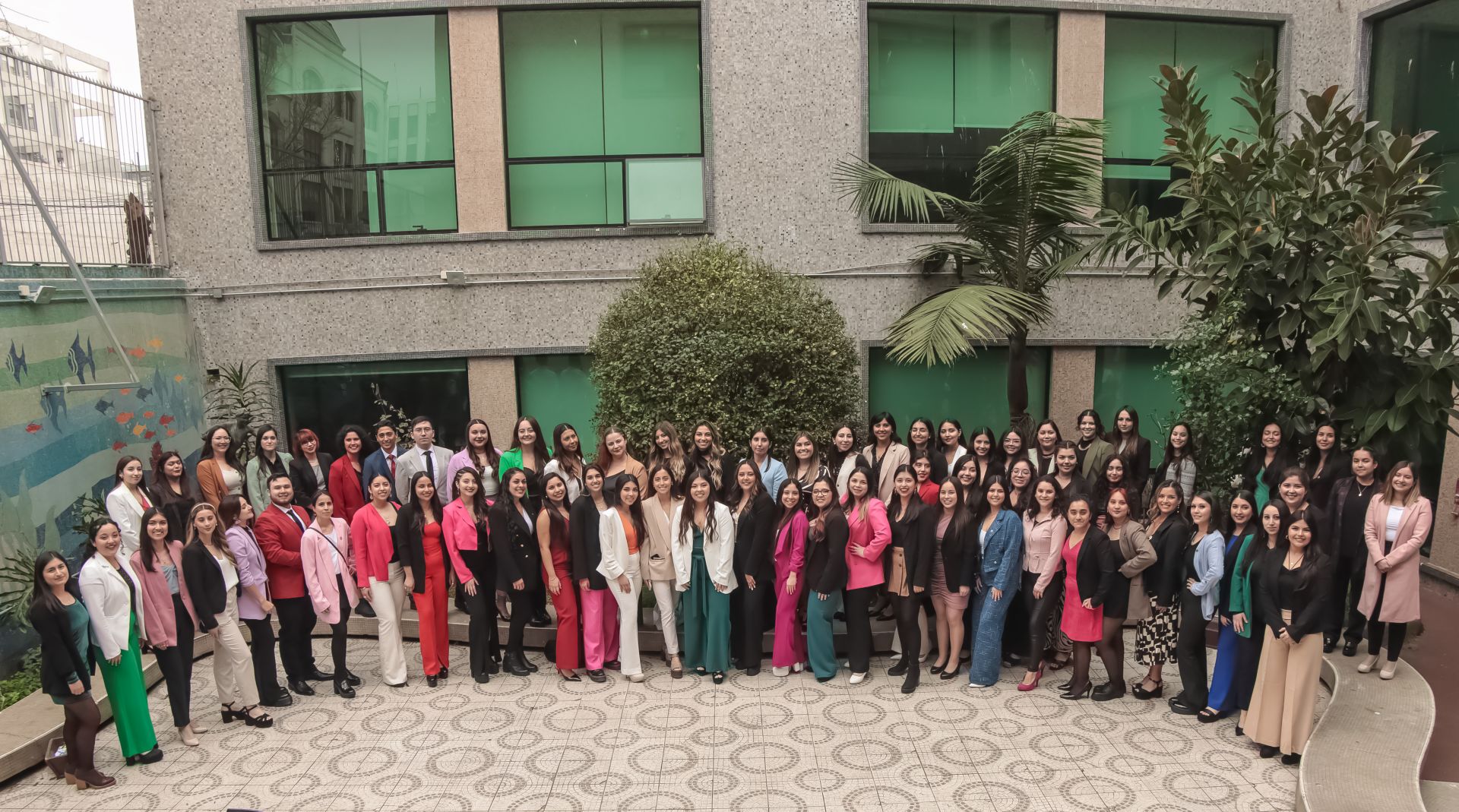 Universidad de Valparaíso Setenta nuevos matrones y matronas